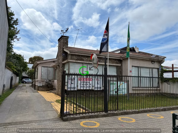 SE VENDE PROPIEDAD DE 940 M2 A PASOS DE LA PLAZA DE  CURICO