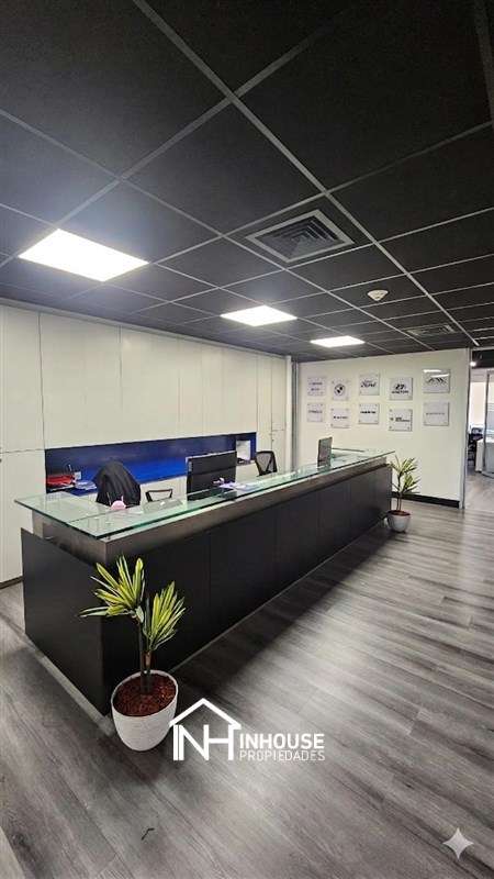 Oficina habilitada en Providencia Torre Santa María