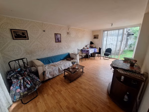 Vende casa en Macul ( Oportunidad)
