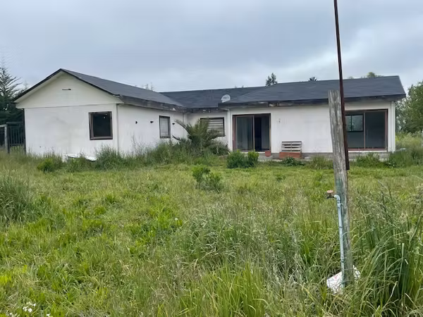VENDE AMPLIA CASA EN PARCELA DE AGARADO ROMERAL-CURICO