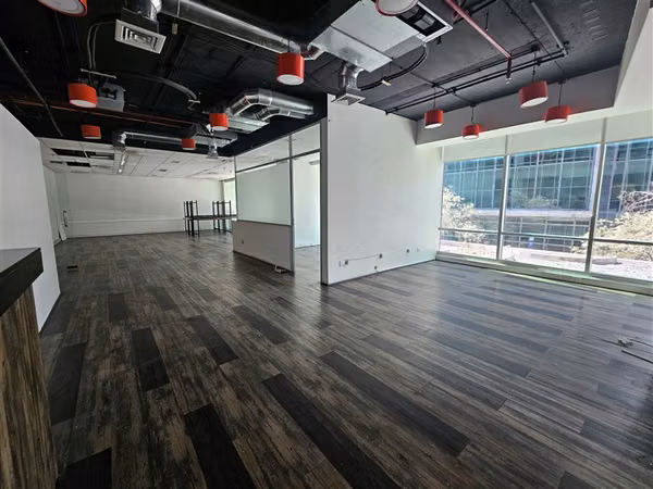 Oficina en arriendo en Las Condes / San Damian