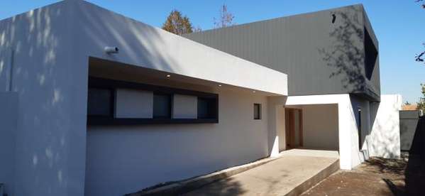 NUEVA CASA LA REINA ALTA
