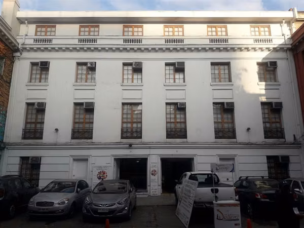 Venta de edificio patrimonial en metro Los Héroes Santiago