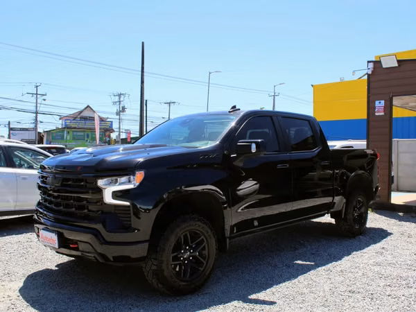 CHEVROLET SILVERADO LTZ 4WD 5.3 SILVERADO TRAIL BOSS Z71 2024