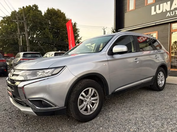 MITSUBISHI OUTLANDER 2017