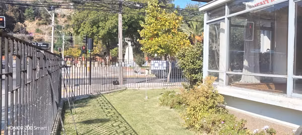 VENDEMOS CASA