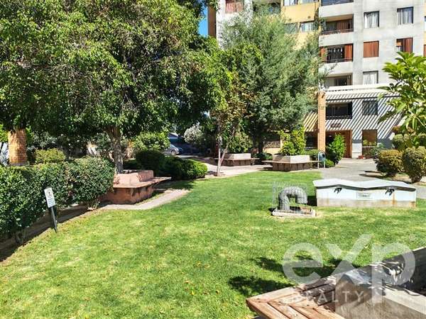 Venta Depto en Condominio 7 Plazas La Florida