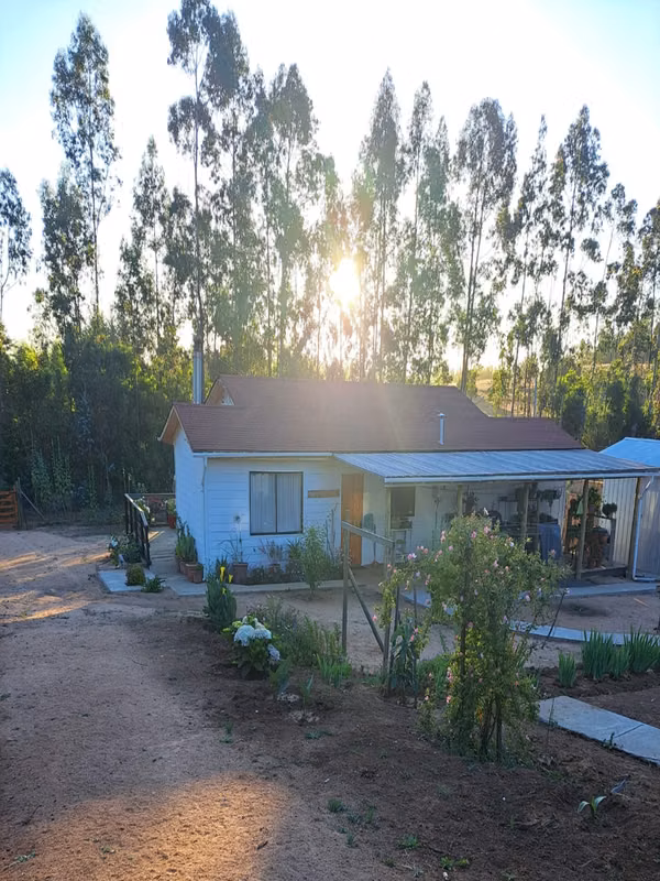Parcela 7.300 m² con casa cerca de Pichilemu sector Panilonco