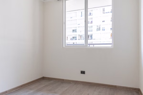 Av. Ecuador 4678 (1 Bod) [760-4]