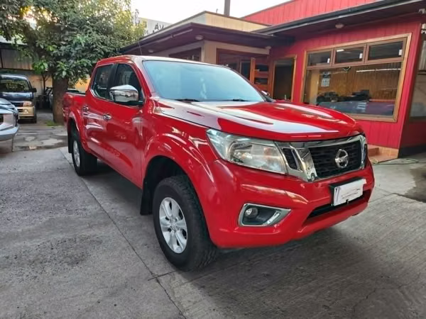 nissan np300 4x4 XE full equipo, recibo vehiculo