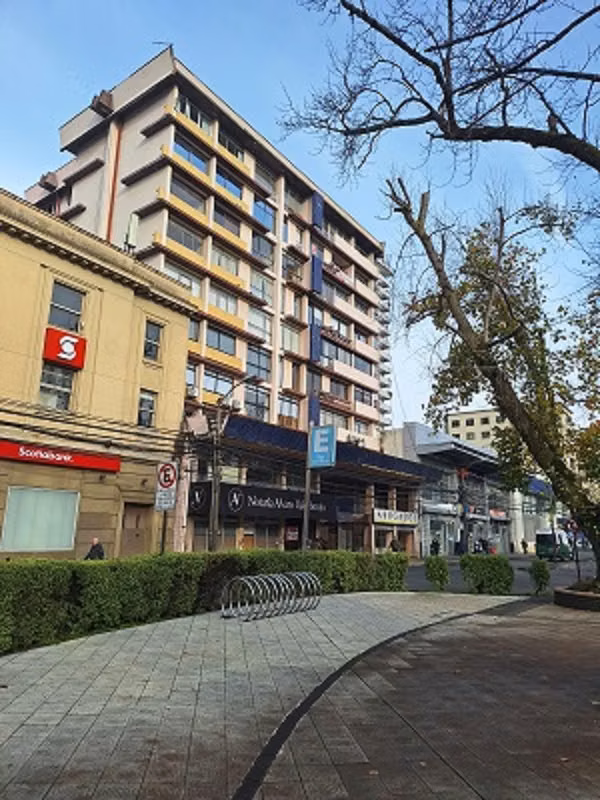 SE ARRIENDA, EXCELENTE OFICINA FRENTE PLAZA DE ARMAS TEMUCO.