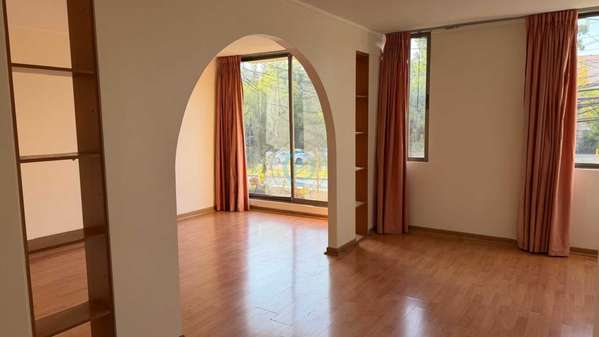 VENTA DEPTO. ÑUÑOA, GRECIA, GRAN CONECTIVIDAD (157364)
