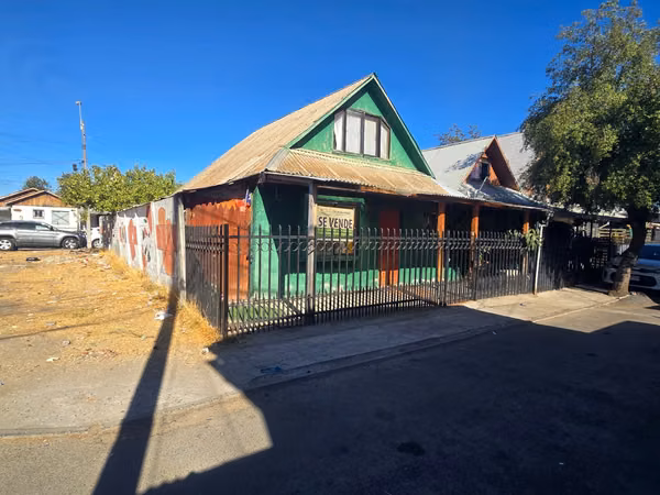 SE VENDE CASA EN SANTA FE.