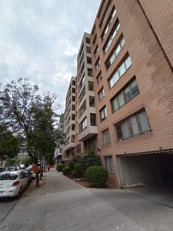 Dpto 1 Dorm / 1 Baño / 1 Bod.-Barrio República, Santiago.-