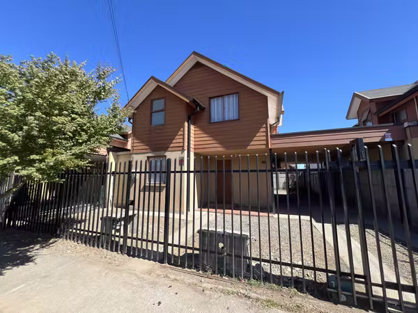 Vendo casa en villa Alonso de Ercilla, 3 domitorios, 3 baños, 2 estacionamientos