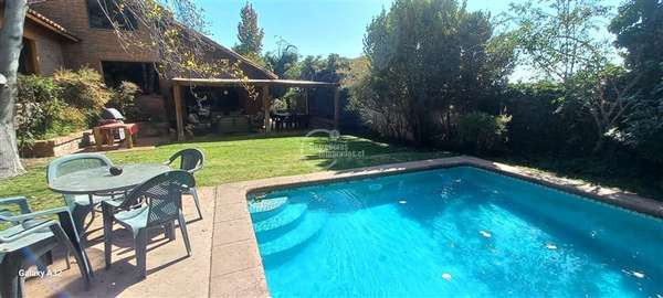 Casa en venta de 7 dorm. en Las Condes