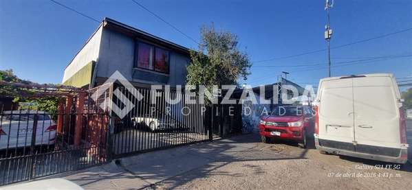 Casa en venta de 7 dorm. en Maipú