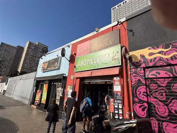 Locales Comerciales en venta con arriendos vigentes!