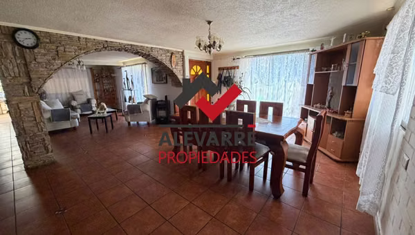 CASA AMPLIA EN SECTOR PINAMAR LA SERENA