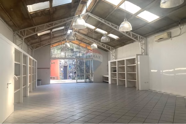 Impecable galpón con oficinas, rebajado