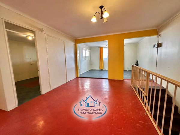 CASA Habitacional con 2 Locales Comerciales – Zona Central