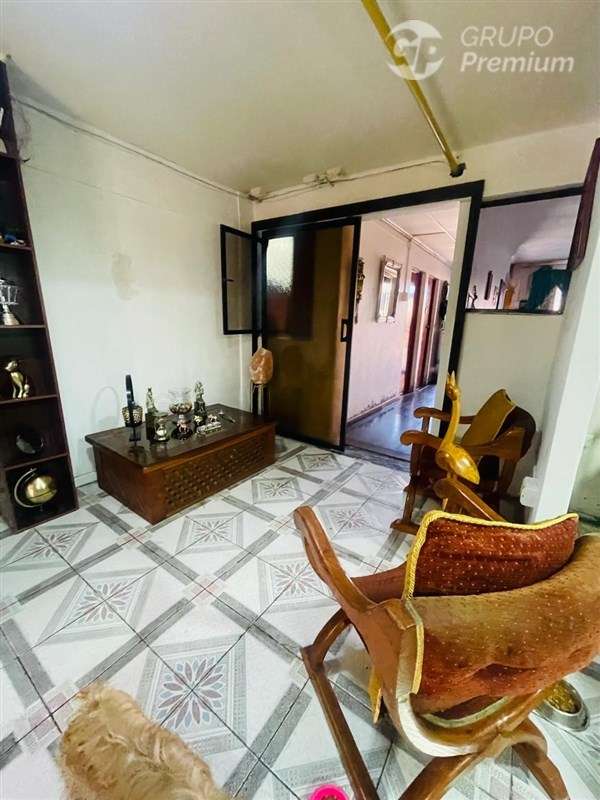 ¡¡ CASA GRANDE EN VENTA, EN IQUIQUE CON DEPTO DE INVERSIÓN!