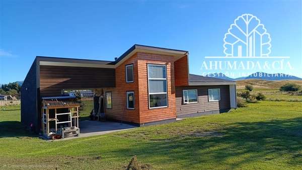 Casa en venta de 3 dorm. en Coihaique