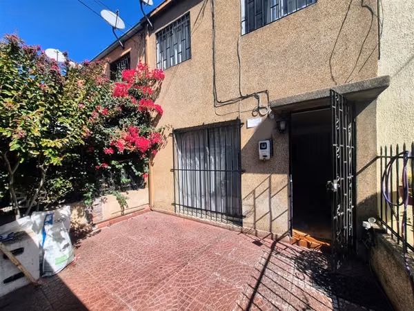 Casa en venta de 3 dorm. en Independencia