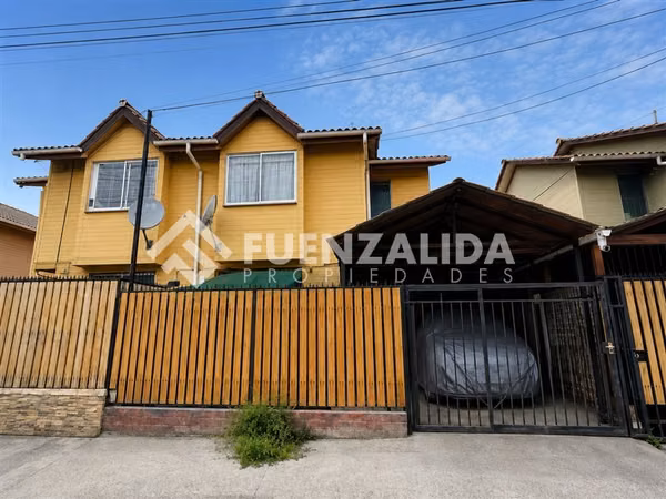 Casa en venta de 3 dorm / 3 baños El Abrazo. Maipú
