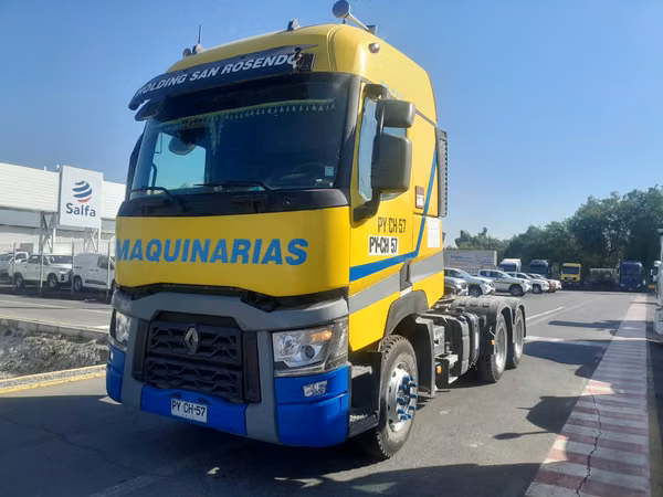 Renault C520 6x4  año 2021