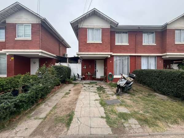CASA EN VENTA - BUIN