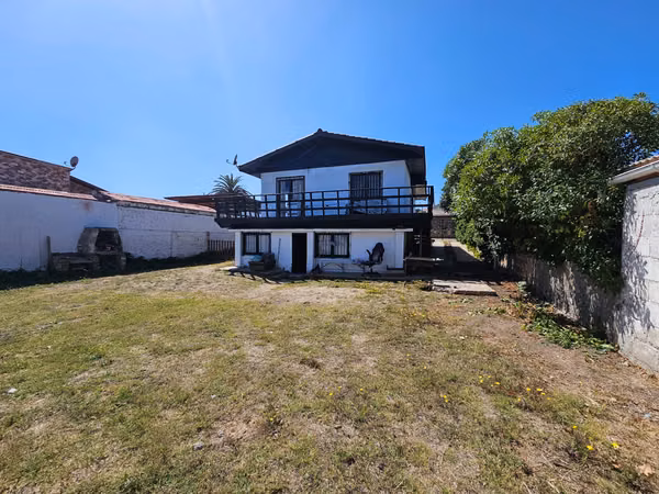 CASA CERCANA AL CENTRO DE EL QUISCO