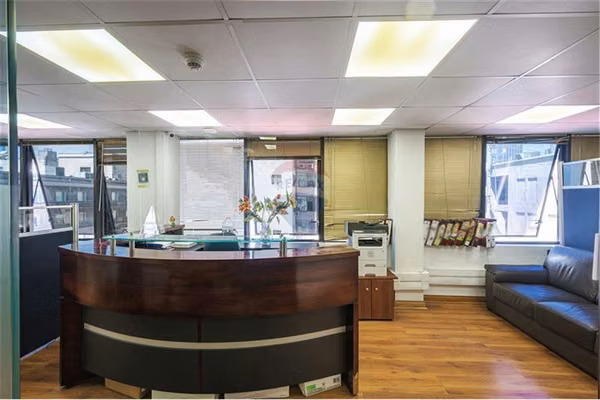 Amplia oficina en arriendo - edifico financiero