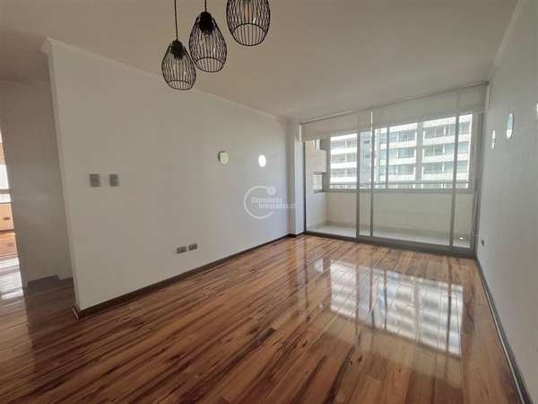 3 dormitorios, 2 baños, estc y bodega, San Miguel