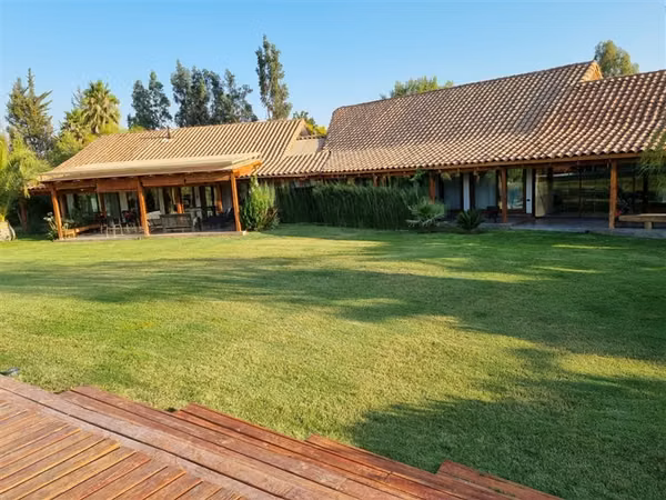 Casa en venta de 5 dorm. en Lampa