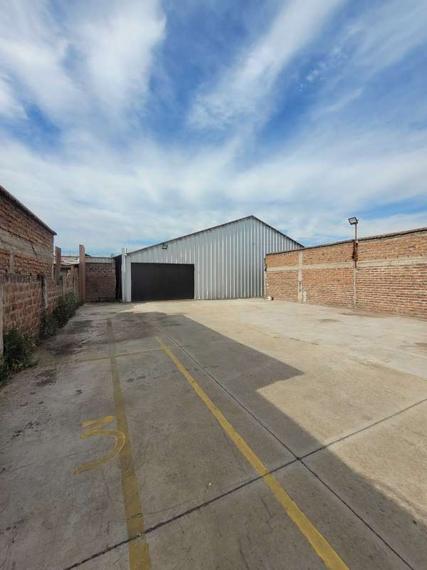 Terreno Com + Construcción + Bodega (158820)