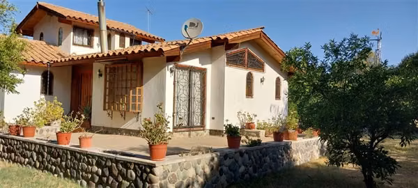 HERMOSA PARCELA , CASA COLONIAL 4D 3B LAMPA