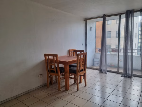 VENDO DEPTO para remodelar|10 DE JULIO|2 dorm 1 Baño 1 est 1 bod