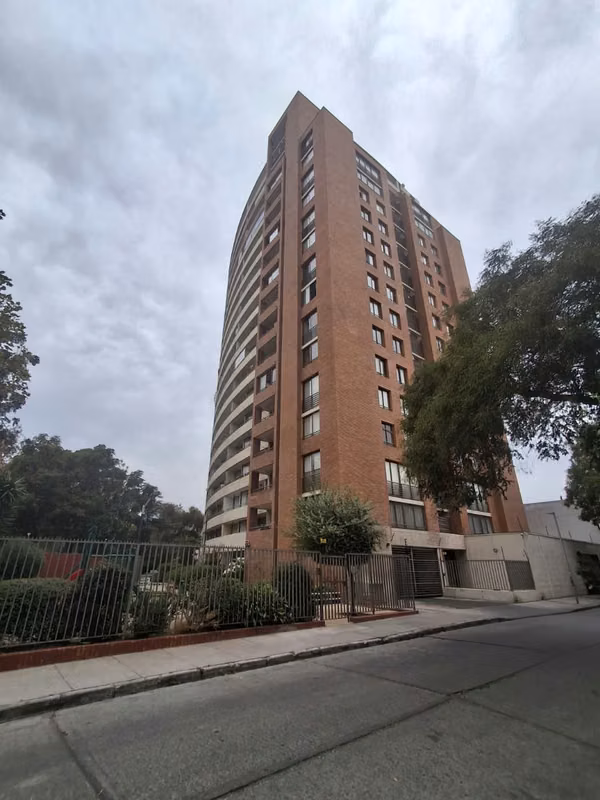VENTA Amplio Departamento en Santiago Centro – Parque Los Reyes