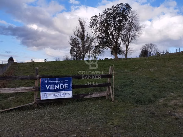 Parcela con excelente ubicación e instalaciones!