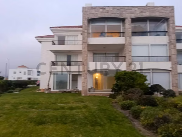 Vendo exclusivo departamento sector Serena Golf