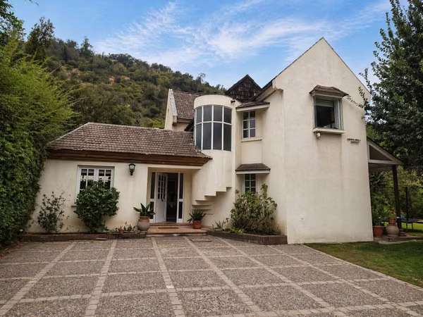 VENTA CASA EN CONDOMINIO 5HAB 4BA LO BARNECHEA