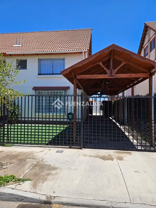 Casa en venta de 4 dorm. en Padre Hurtado