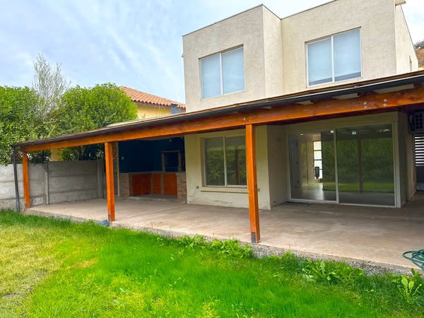 VENTA CASA MEDITERRANEA CHICUREO NORTE