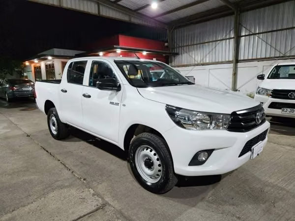 TOYOTA HILUX 4X2 FULL EQUIPO, RECIBO VEHICULO
