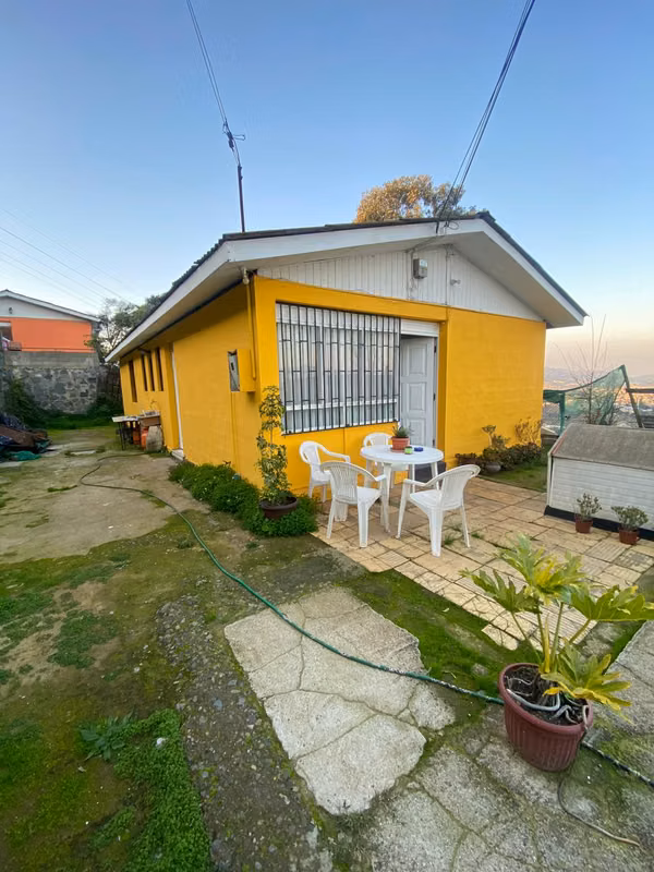 SE VENDE AMPLIA CASA EN VILLA DULCE, VIÑA DEL MAR CON 394MTS