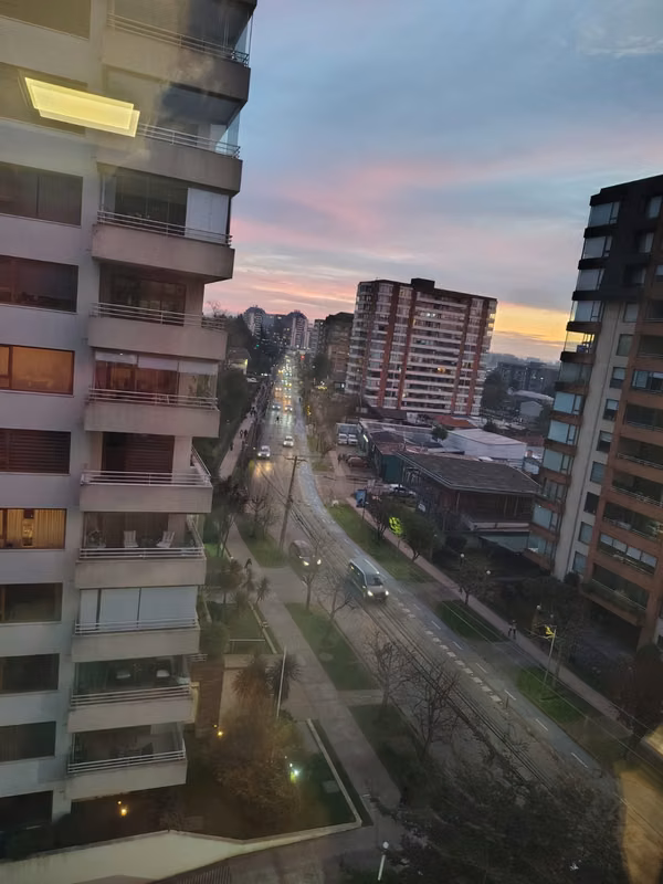 INVIERTE EN OFICINA EDIFICIO UNO-K,  A PASOS DEL PORTAL
