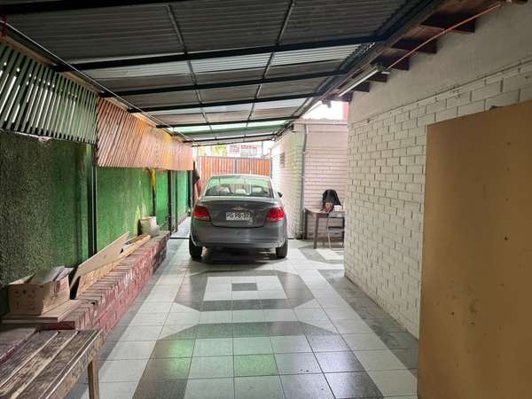 GRAN PROPIEDAD CON 2 LOCALES DE GRAN FLUJO EN QUILICURA