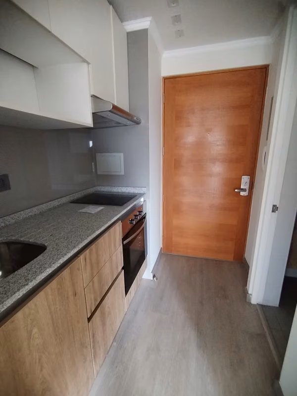 ARRIENDO DEP ESTUDIO  CON REFRIGERADOR SAN MARTIN  SANTIAGO