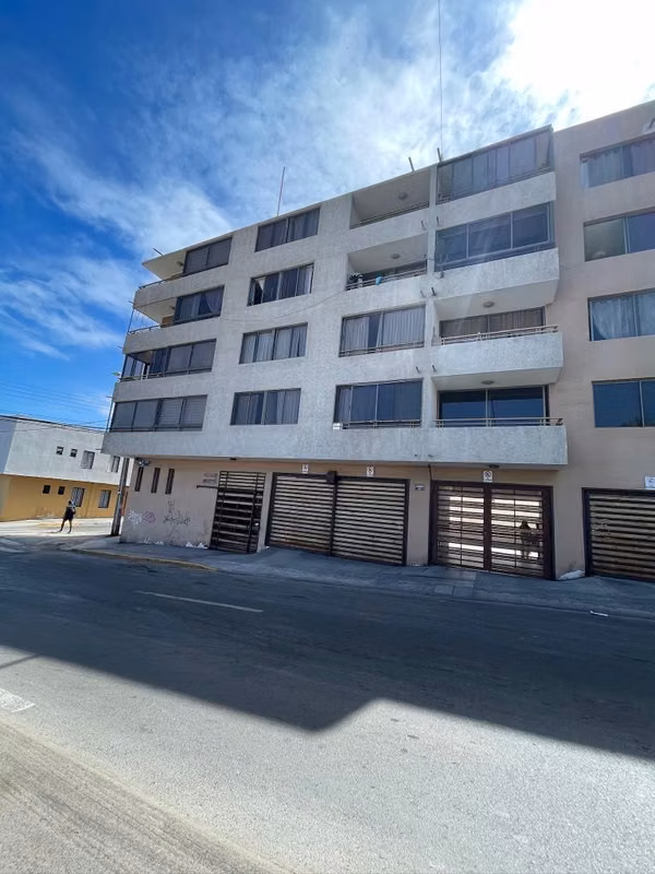 Calle Méndez , Segundo piso
